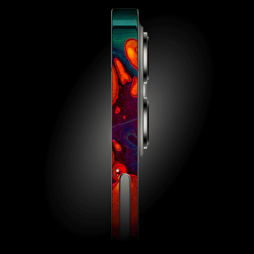 iPhone 13 SIGNATURE Abstract Art Impression Skin